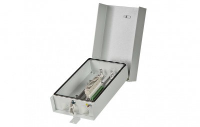 Ящик кабельный ЯКт-ПМ-40/20, 1 плинт ПВТ-10Р  с винтовыми клеммами, оснащеный магазин защиты, трубостойка ССД